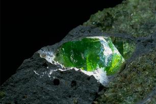 Olivine is the most common mineral in Earth’s upper mantle is formed via serpentization